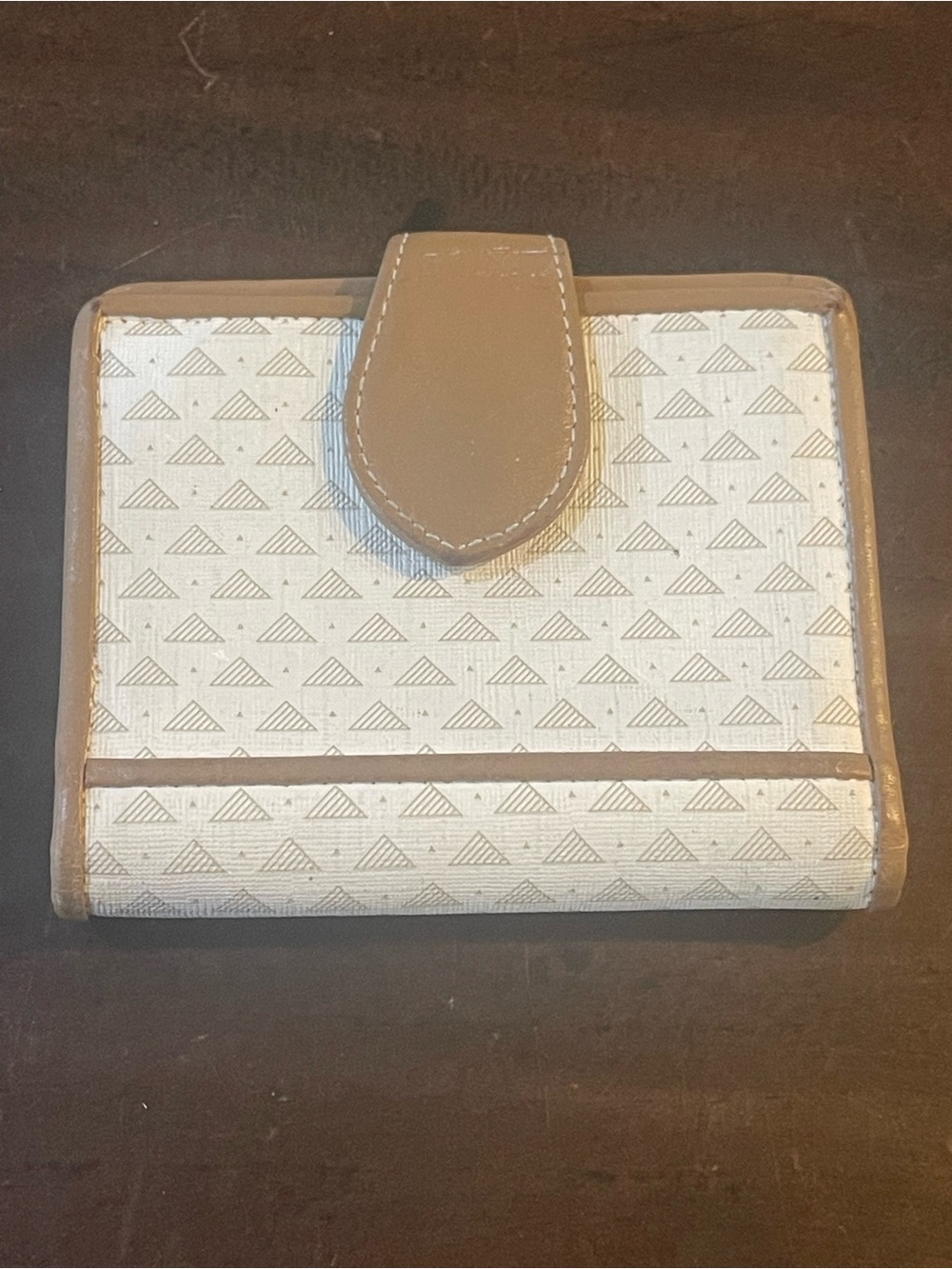 Vintage Wallet in Tan and Cream
